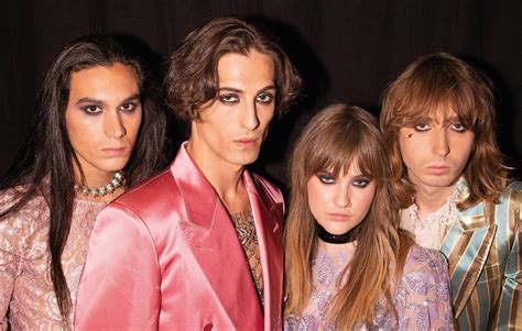 maneskin naked|Nackter Party